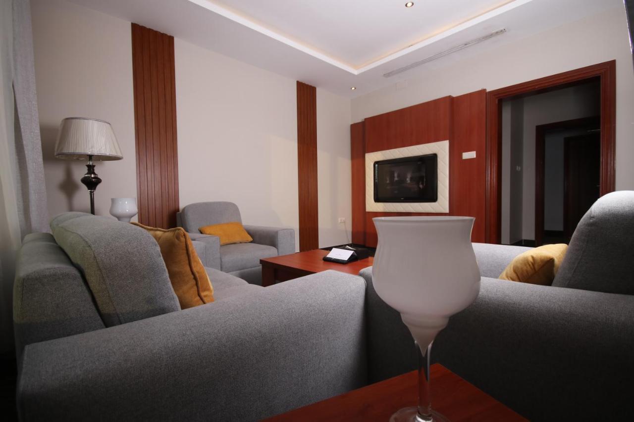Tobal Al Zahra Hotel Apartments Jidda Exteriör bild